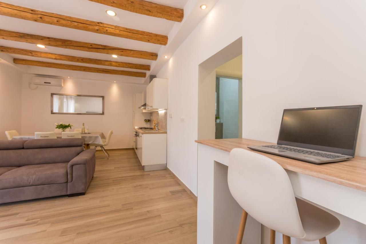 Apartmani Bonaca - 10M To The Sea Grebaštica Exteriér fotografie