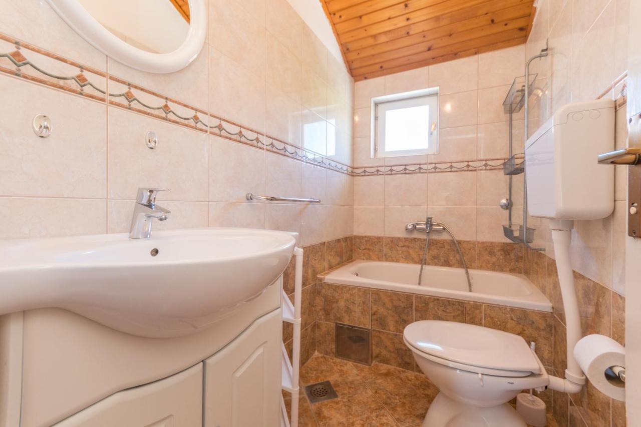 Apartmani Bonaca - 10M To The Sea Grebaštica Exteriér fotografie