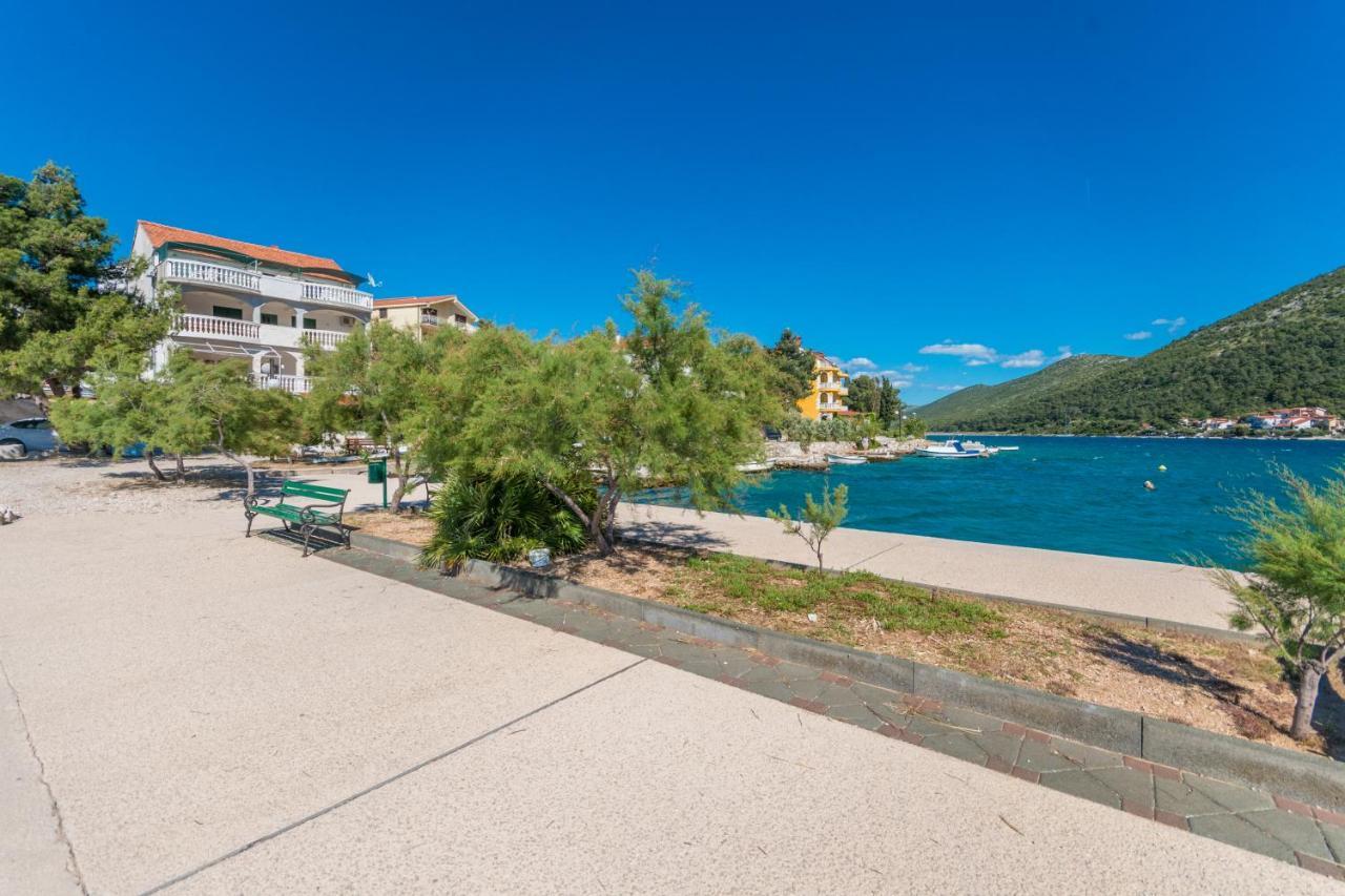 Apartmani Bonaca - 10M To The Sea Grebaštica Exteriér fotografie