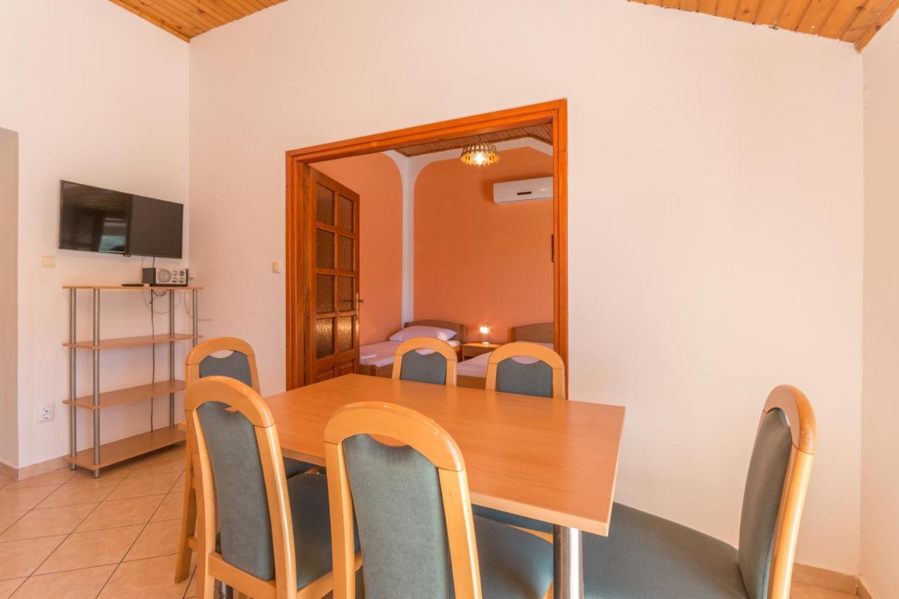 Apartmani Bonaca - 10M To The Sea Grebaštica Exteriér fotografie